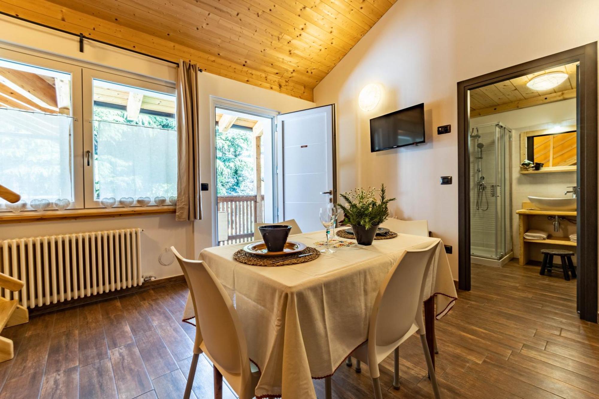 Case Appartamenti Vacanze Da Cien Saint-Christophe Bagian luar foto