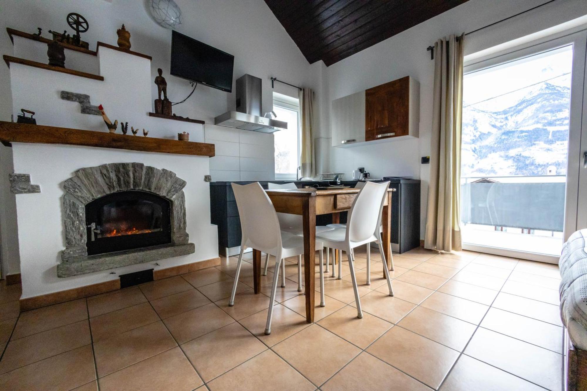 Case Appartamenti Vacanze Da Cien Saint-Christophe Bagian luar foto